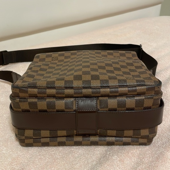 Louis Vuitton DE Naviglio - Picture 4 of 15